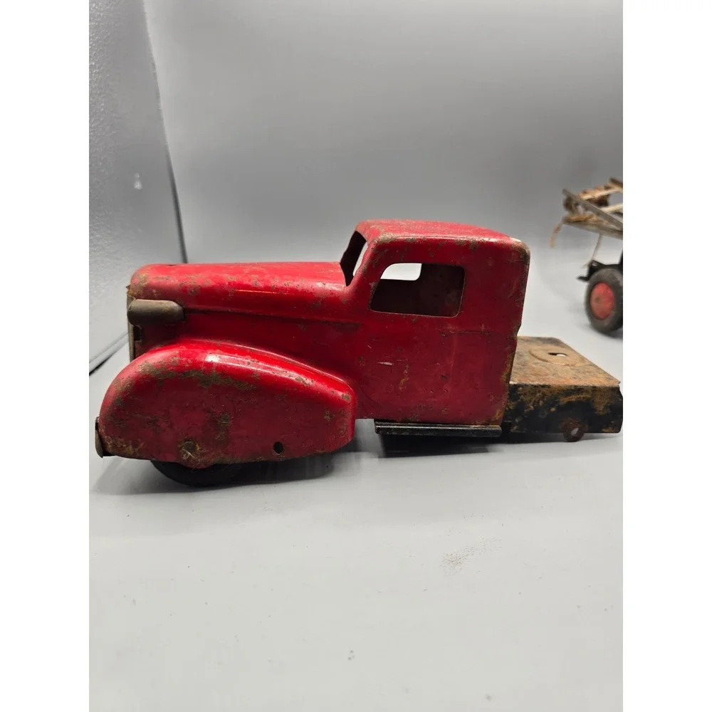 M•Vintage  1930-40's Wyandotte Pressed Steel Hook & Ladder‎ No.10 Fire Truck